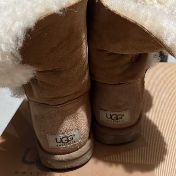 Ugg boots - Picture 4 of 8